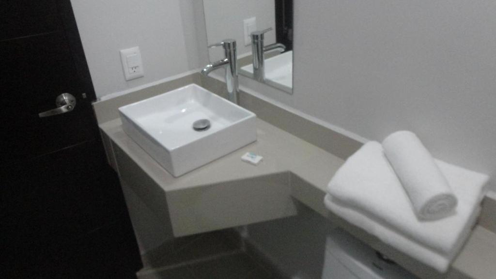 Hotel Tampico Express Ciudad Madero Esterno foto